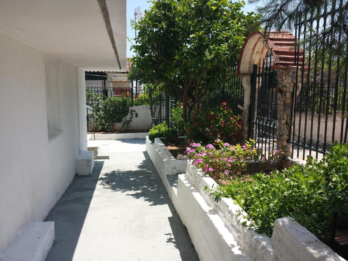فيلا أرتيميدافي Smile House Near Athens Airport 300M From The Sea المظهر الخارجي الصورة