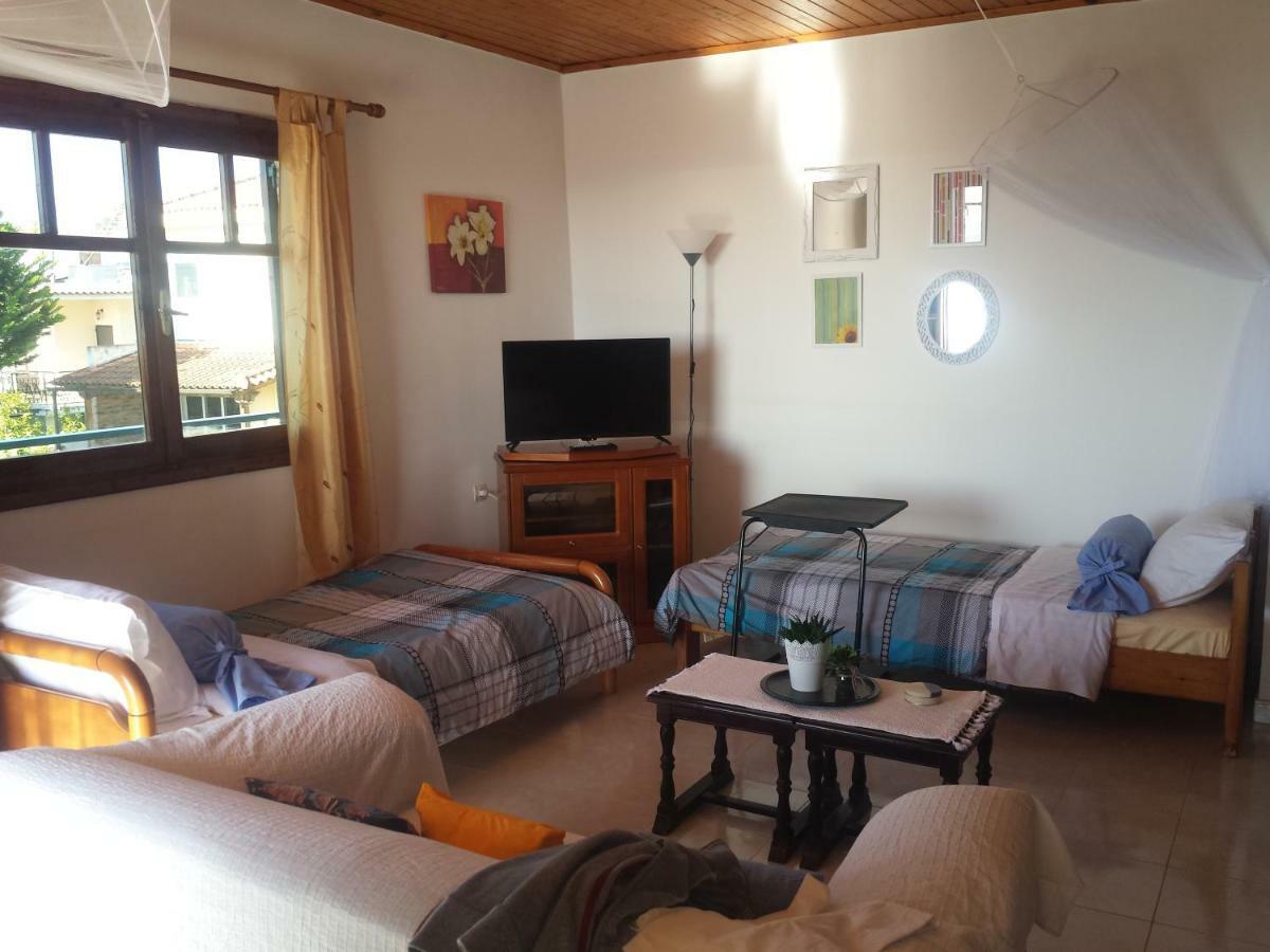 فيلا أرتيميدافي Smile House Near Athens Airport 300M From The Sea المظهر الخارجي الصورة